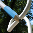 De siste tre skulpturene kom til parken sommeren 2019. "Tallblyant på rømmen" er tegnet av Lise Margrethe Kvernvold fra Vaulen skole i Stavanger. Foto: Liv Osmundsen, Det kongelige hoff